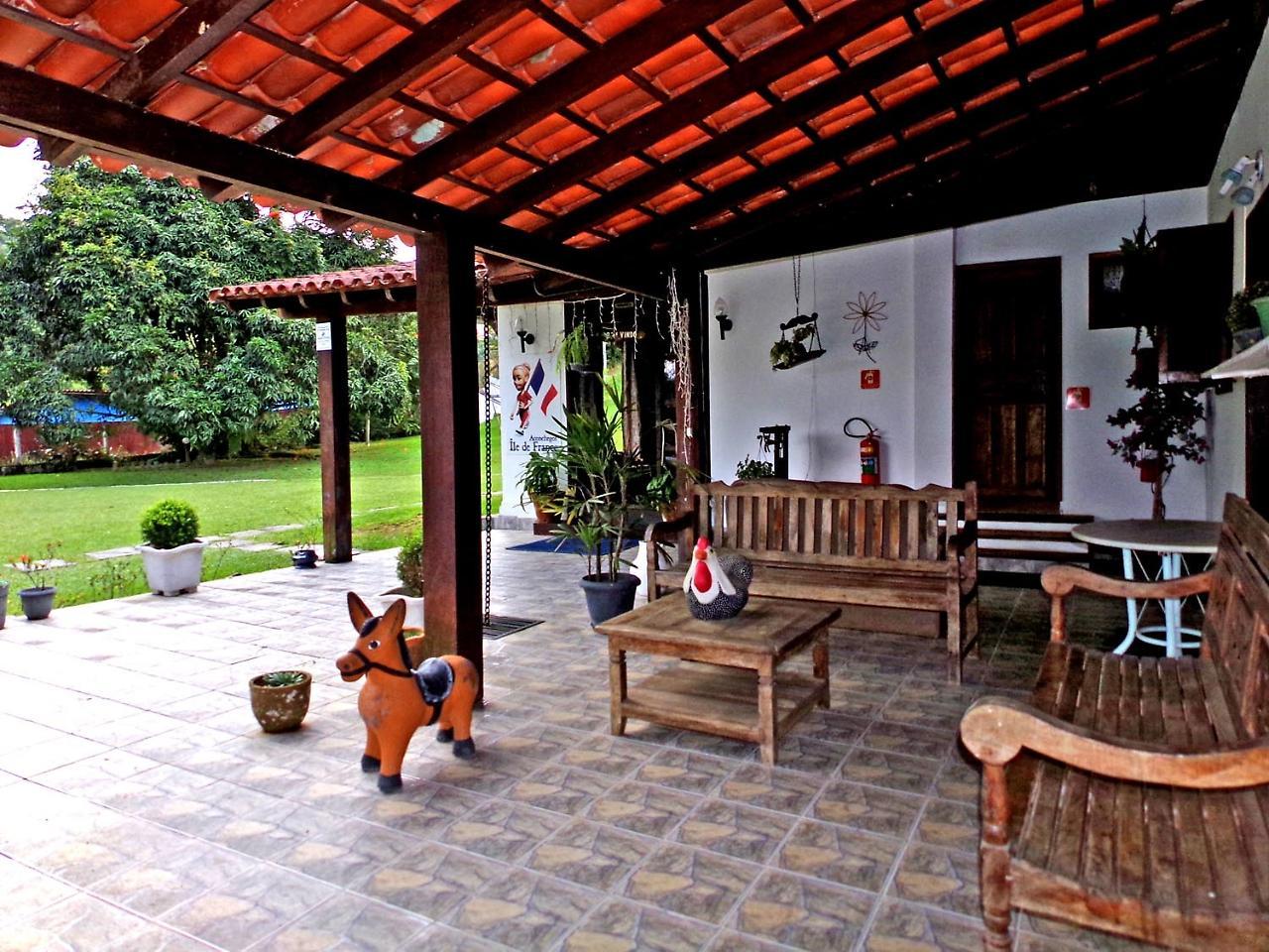 Aconchegos Ile De France Inn Penedo (Rio de Janeiro)