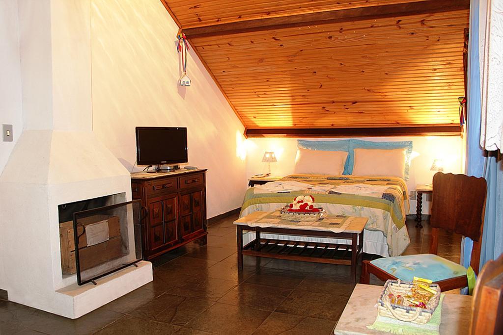 Aconchegos Ile De France Inn Penedo (Rio de Janeiro)